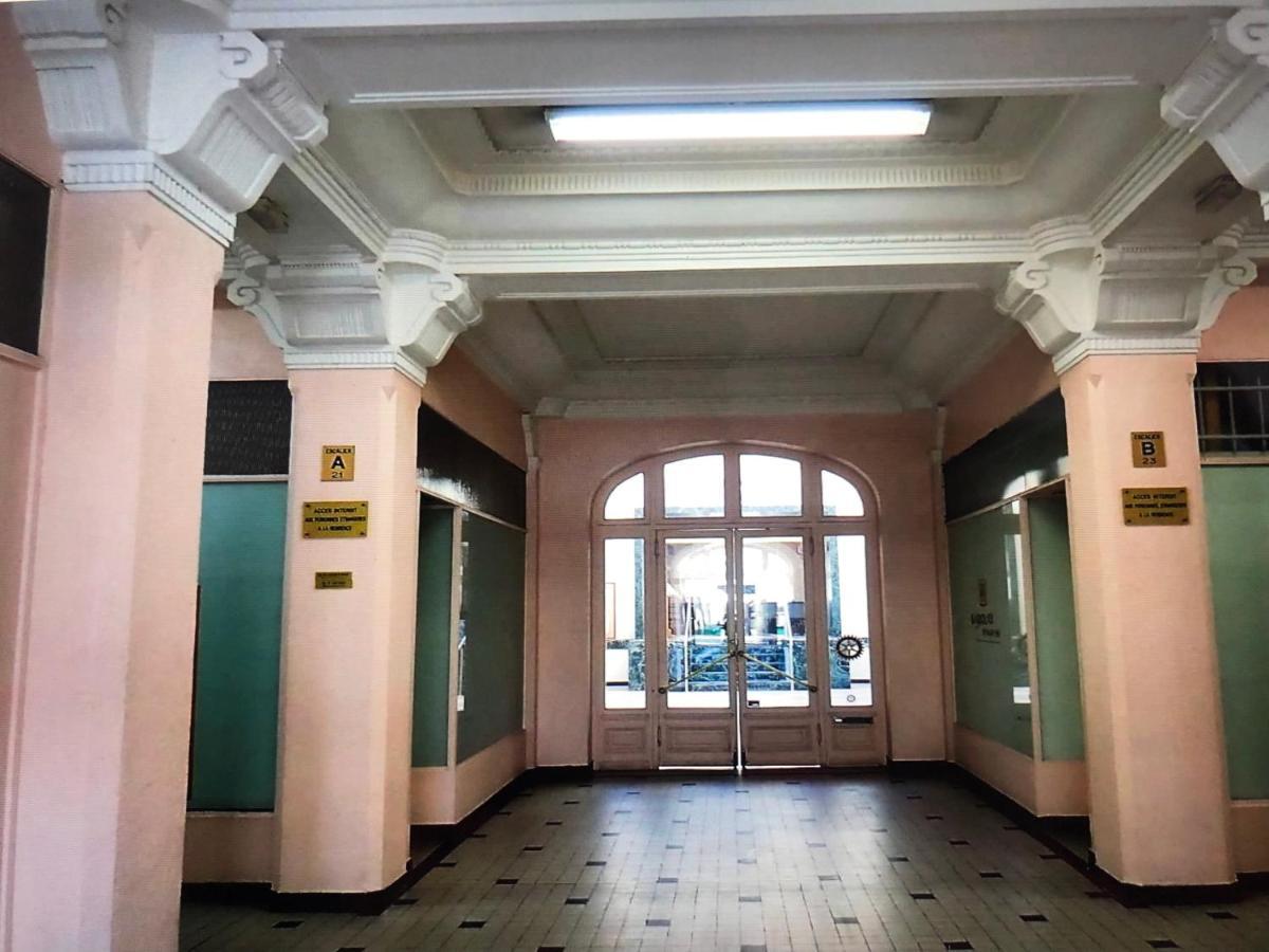 Superbe Appartement Independant En Centre Ville Vichy Bagian luar foto