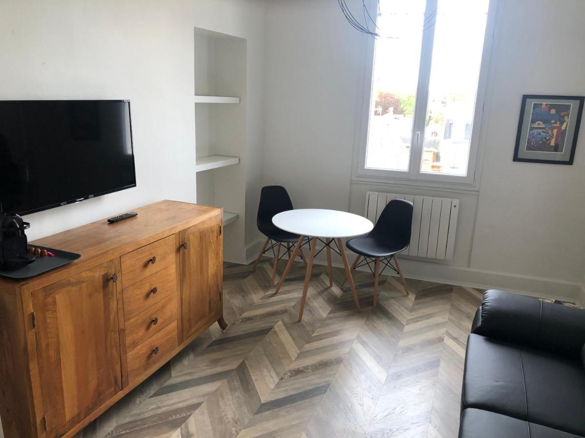 Superbe Appartement Independant En Centre Ville Vichy Bagian luar foto